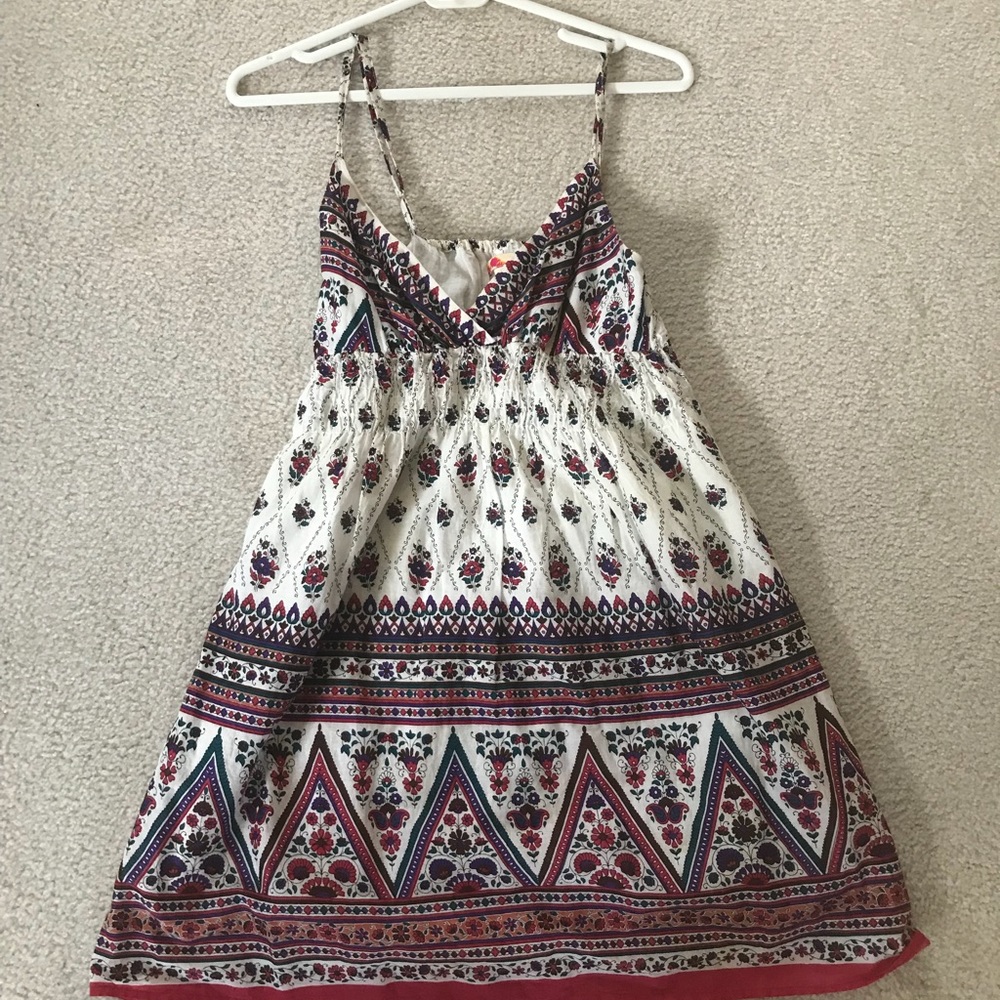 A beautiful light weight spring/summer dress.